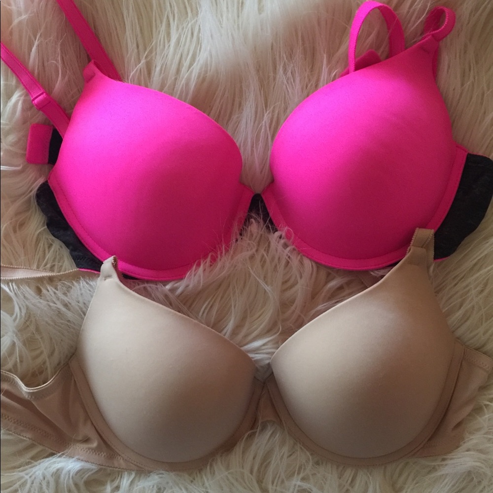Pink bras! 👙
